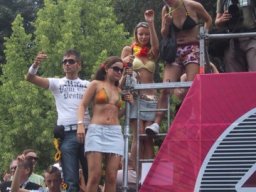 104-0484_img